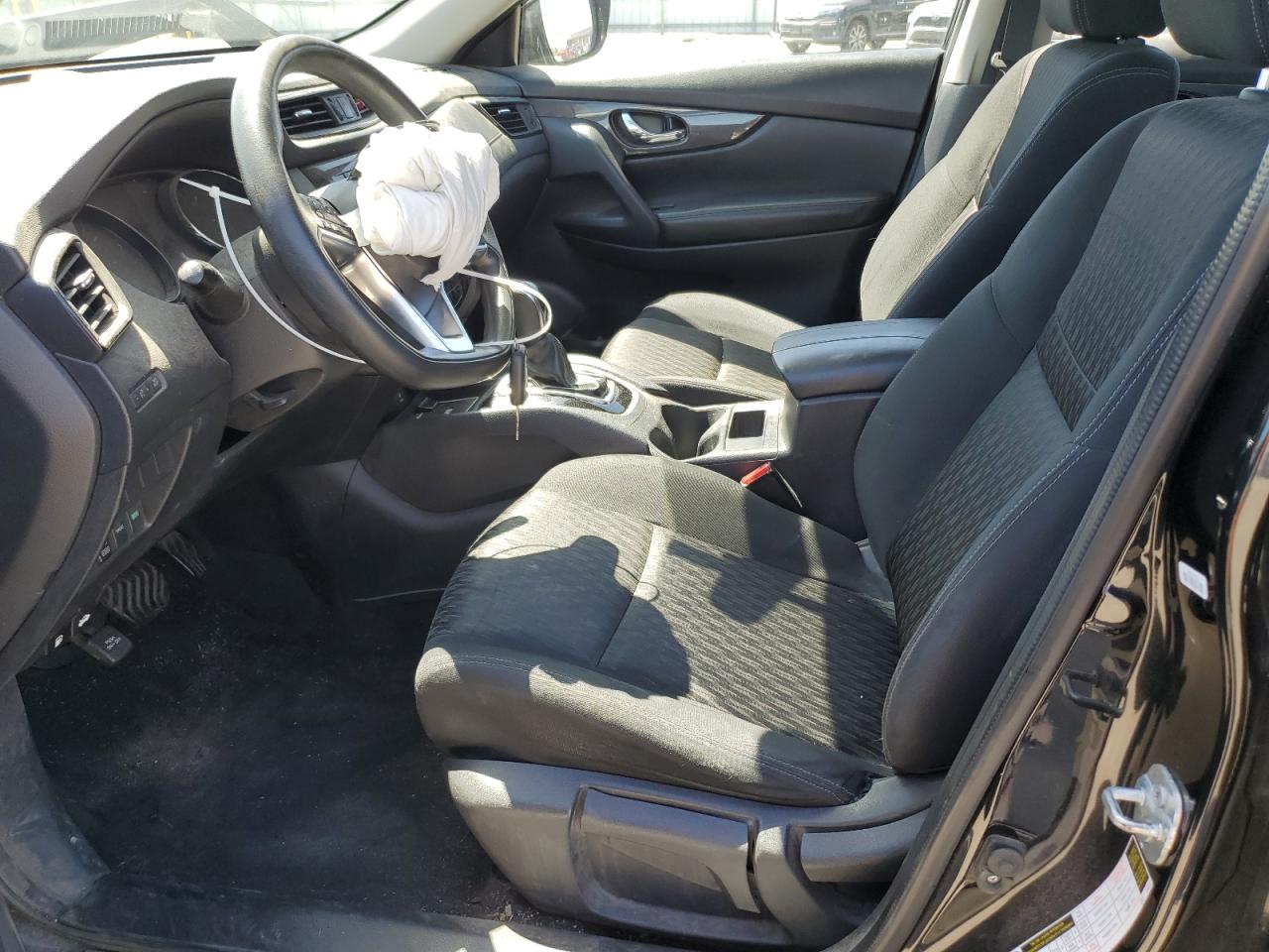 2017 Nissan Rogue S VIN: KNMAT2MV7HP511897 Lot: 56402555
