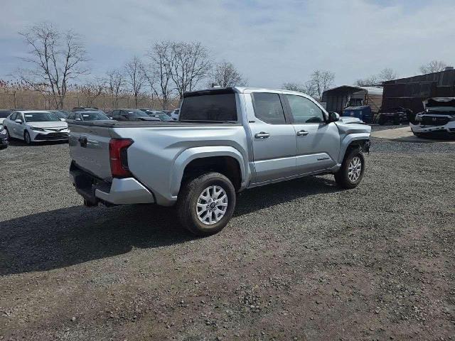  TOYOTA TACOMA 2024 Silver