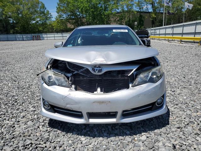 Седаны TOYOTA CAMRY 2014 Серебристый