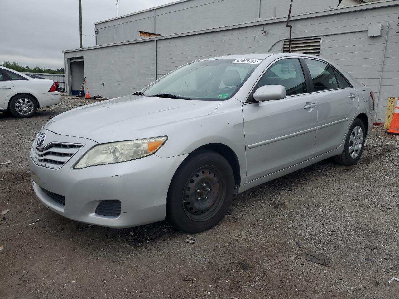 2010 Toyota Camry Base იყიდება Fredericksburg-ში, VA - Front End