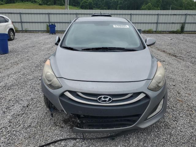 Хетчбеки HYUNDAI ELANTRA 2015 Сріблястий