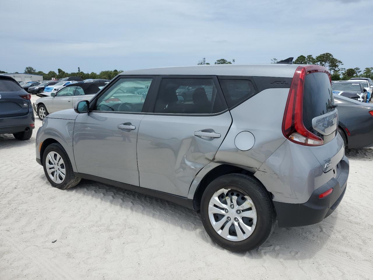 2022 Kia Soul - Image 2