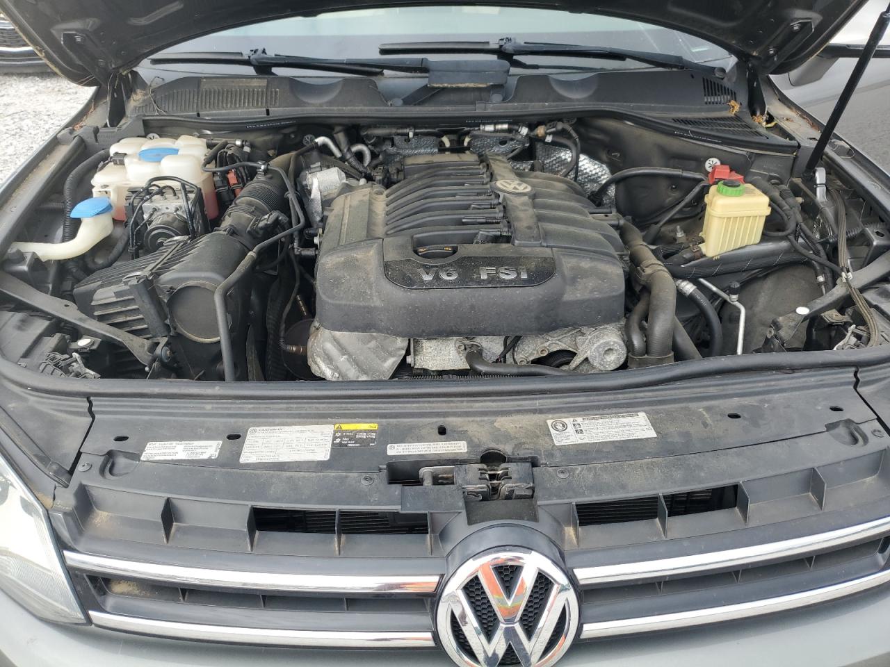 2013 Volkswagen Touareg V6 VIN: WVGEF9BP5DD012710 Lot: 57174625