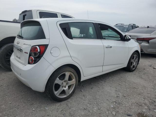  CHEVROLET SONIC 2015 Biały