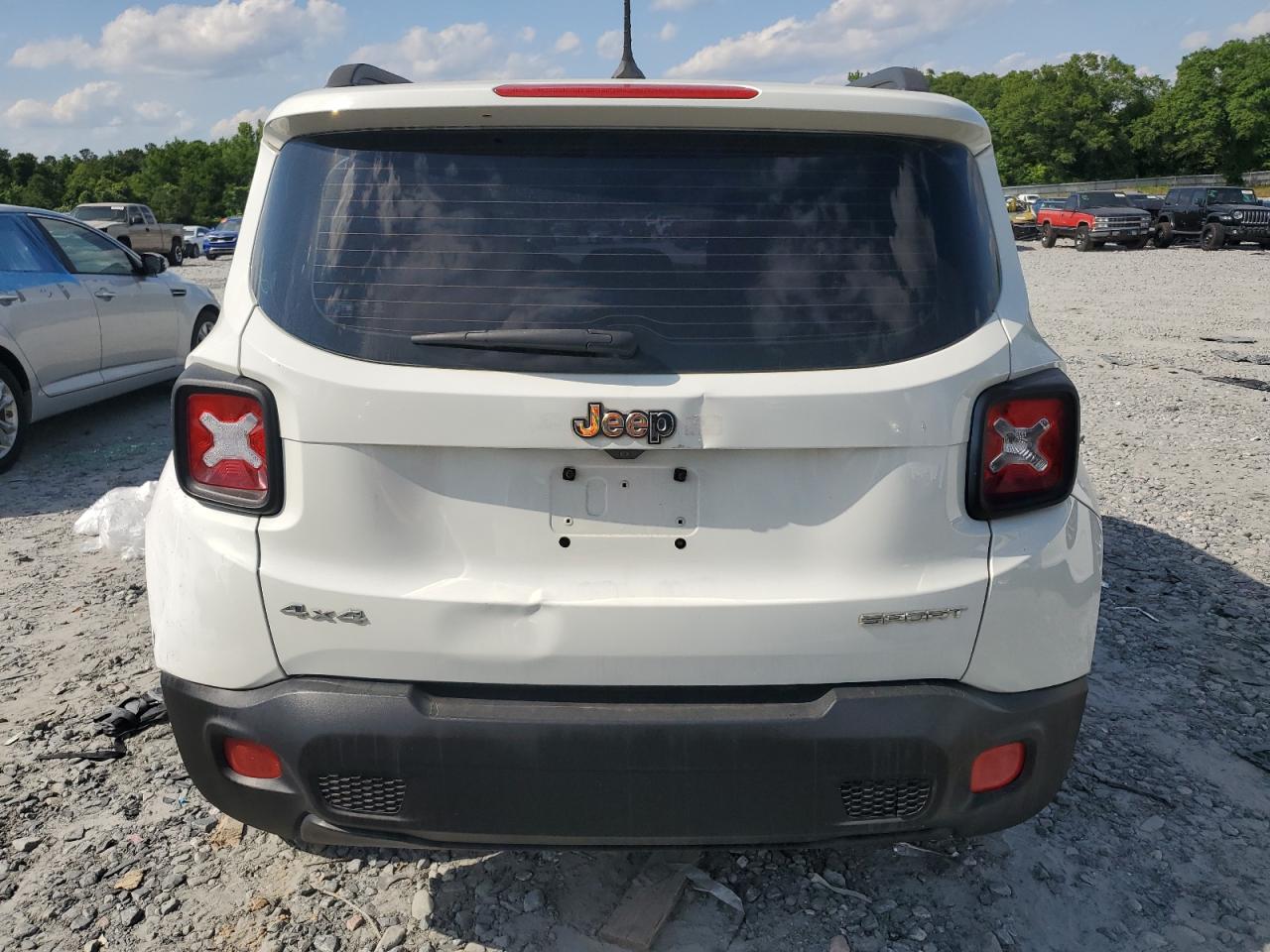 2015 Jeep Renegade Sport VIN: ZACCJBAT0FPB65055 Lot: 56693805