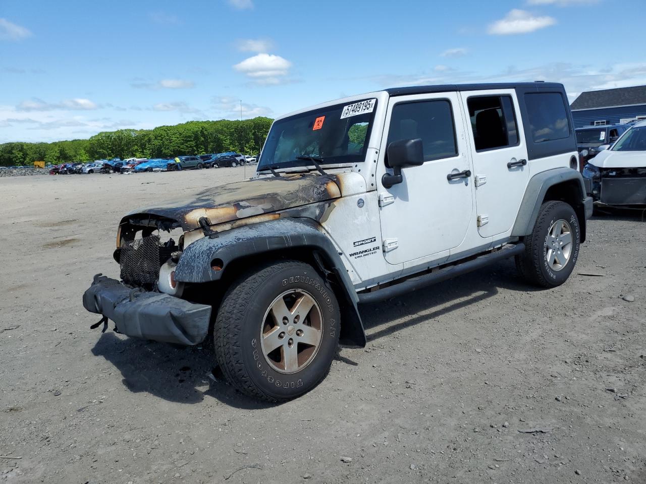 2012 Jeep Wrangler Unlimited Sport na sprzedaż w Assonet, MA - Burn - Engine