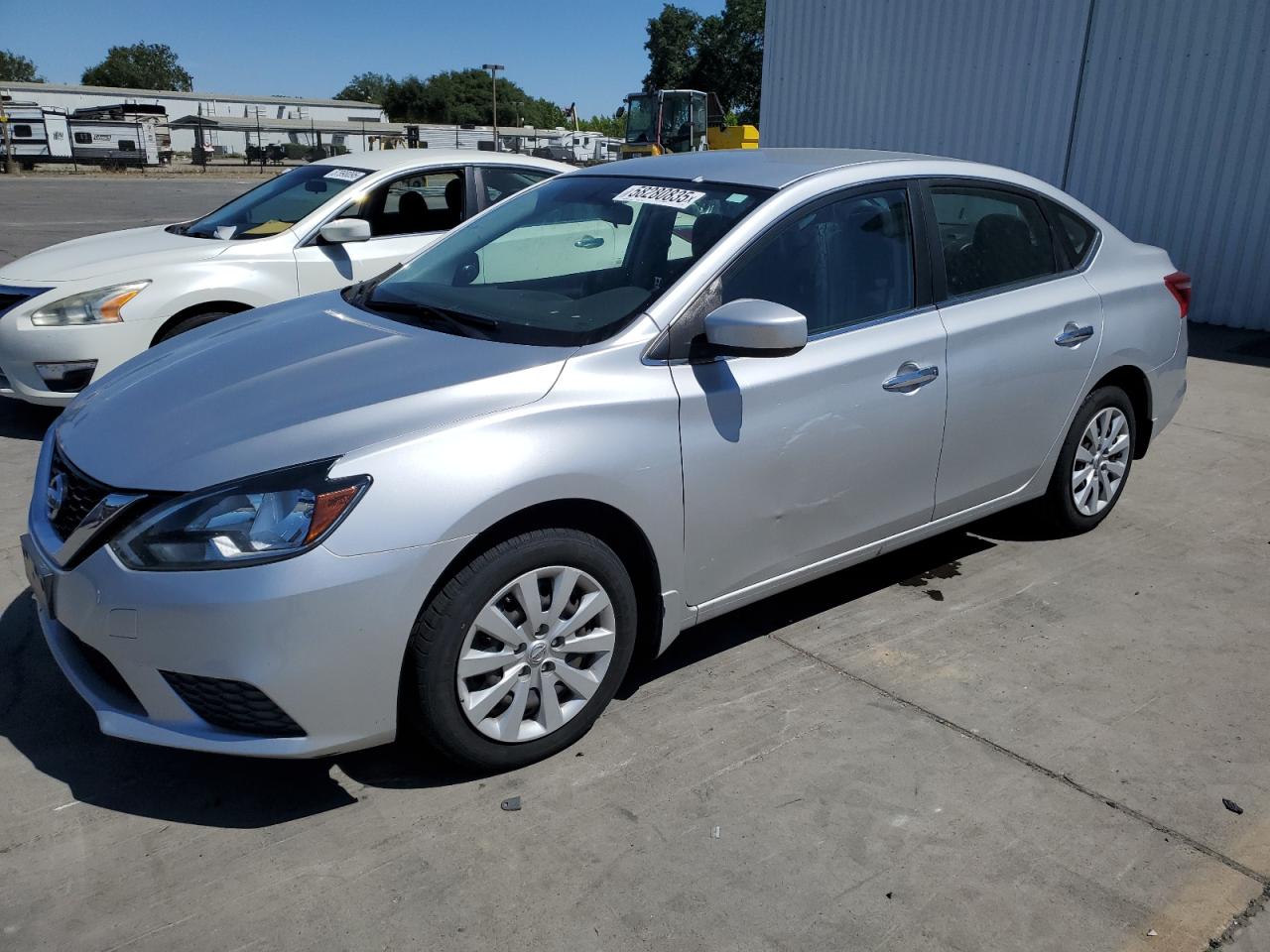 Sacramento, CA에서 판매 중인 2016 Nissan Sentra S - Side