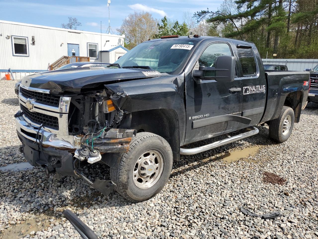 2008 Chevrolet Silverado K2500 Heavy Duty for Sale in Lyman, ME - Front End