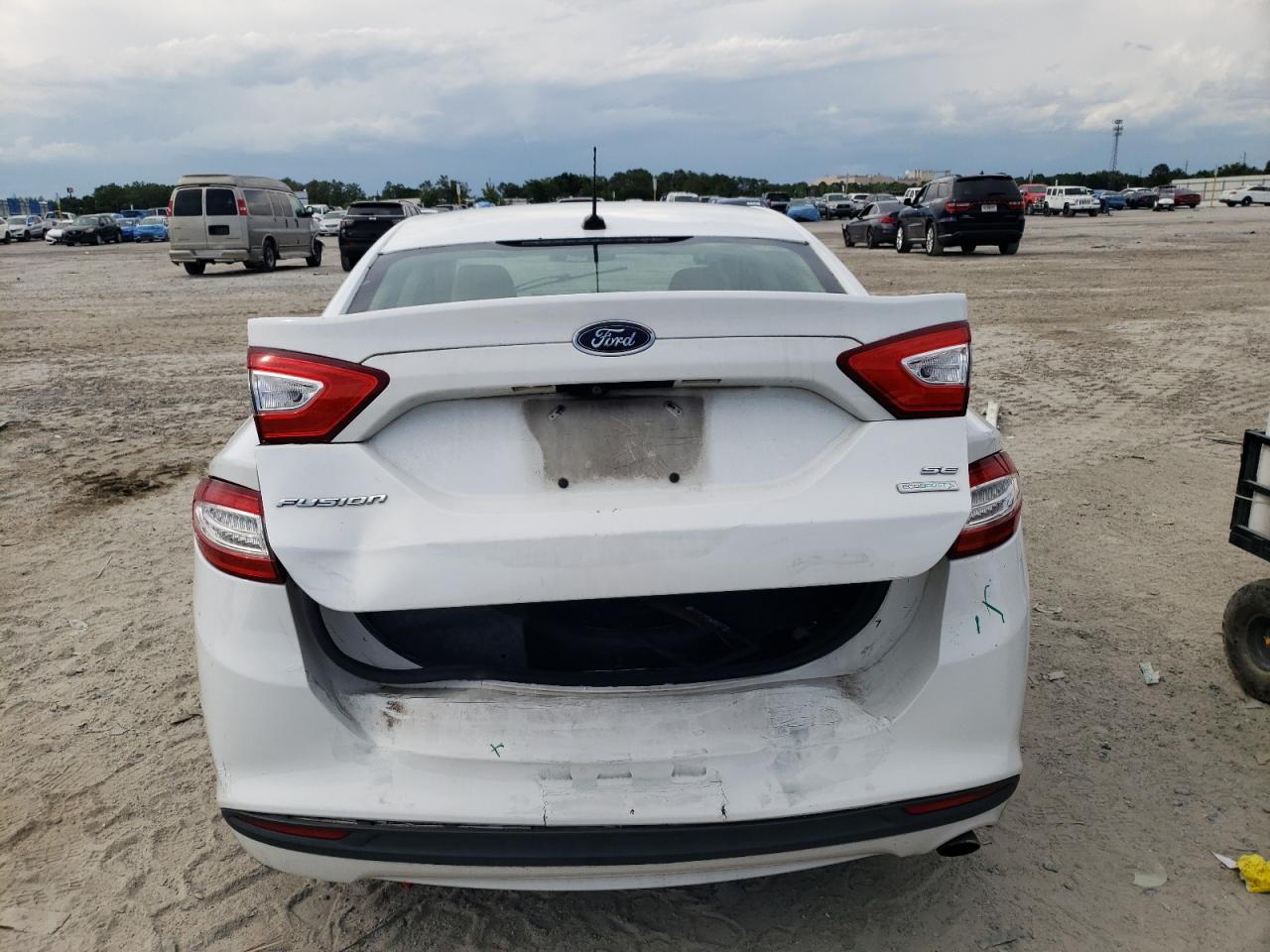 2017 Ford Fusion Se VIN: 3FA6P0H70HR413335 Lot: 55997785
