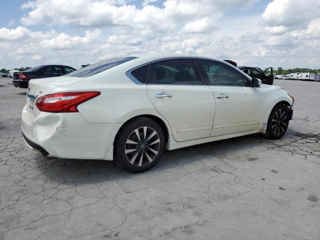 Sedans NISSAN ALTIMA 2016 Biały