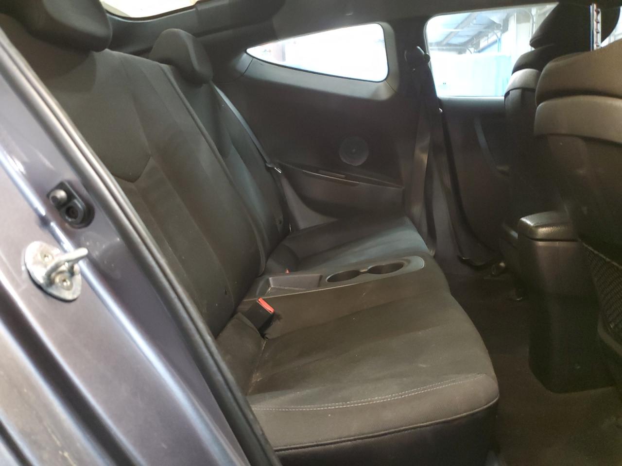 2017 Hyundai Veloster VIN: KMHTC6AD3HU307414 Lot: 70887375