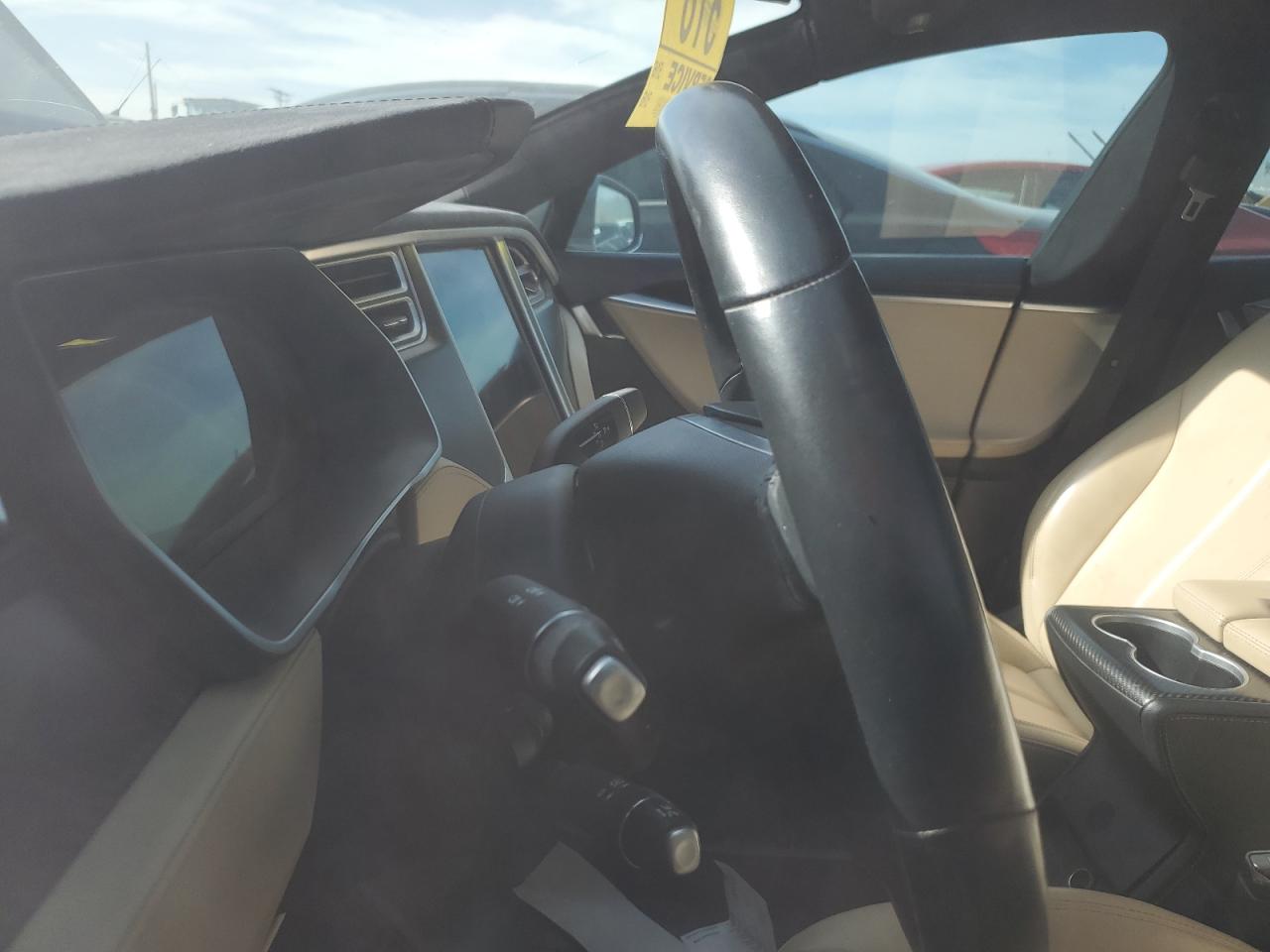 2015 Tesla Model S 85D VIN: 5YJSA1H25FF088801 Lot: 56230395