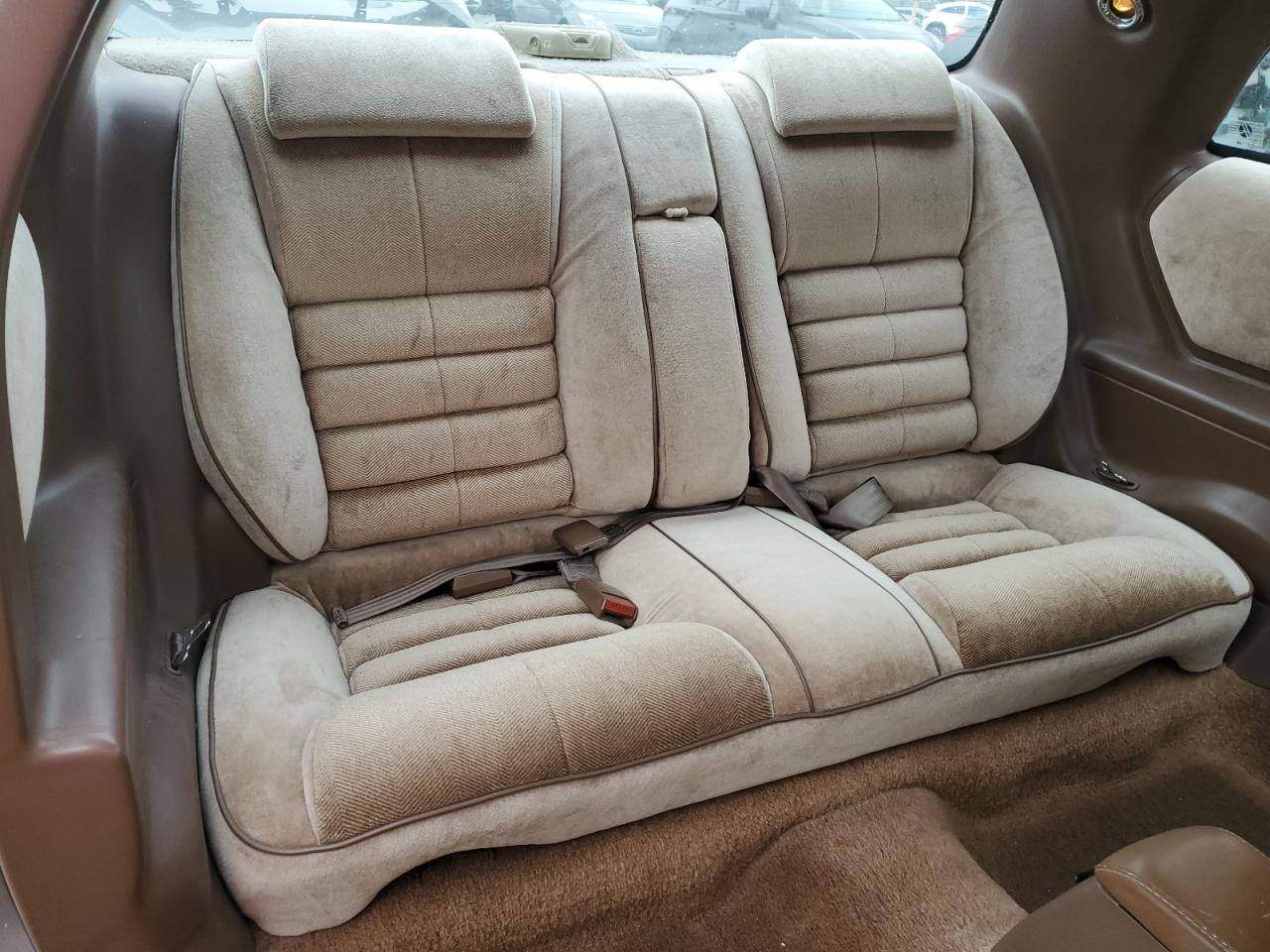 1988 Chrysler Lebaron VIN: 1C3CJ41E1JG311333 Lot: 52951235