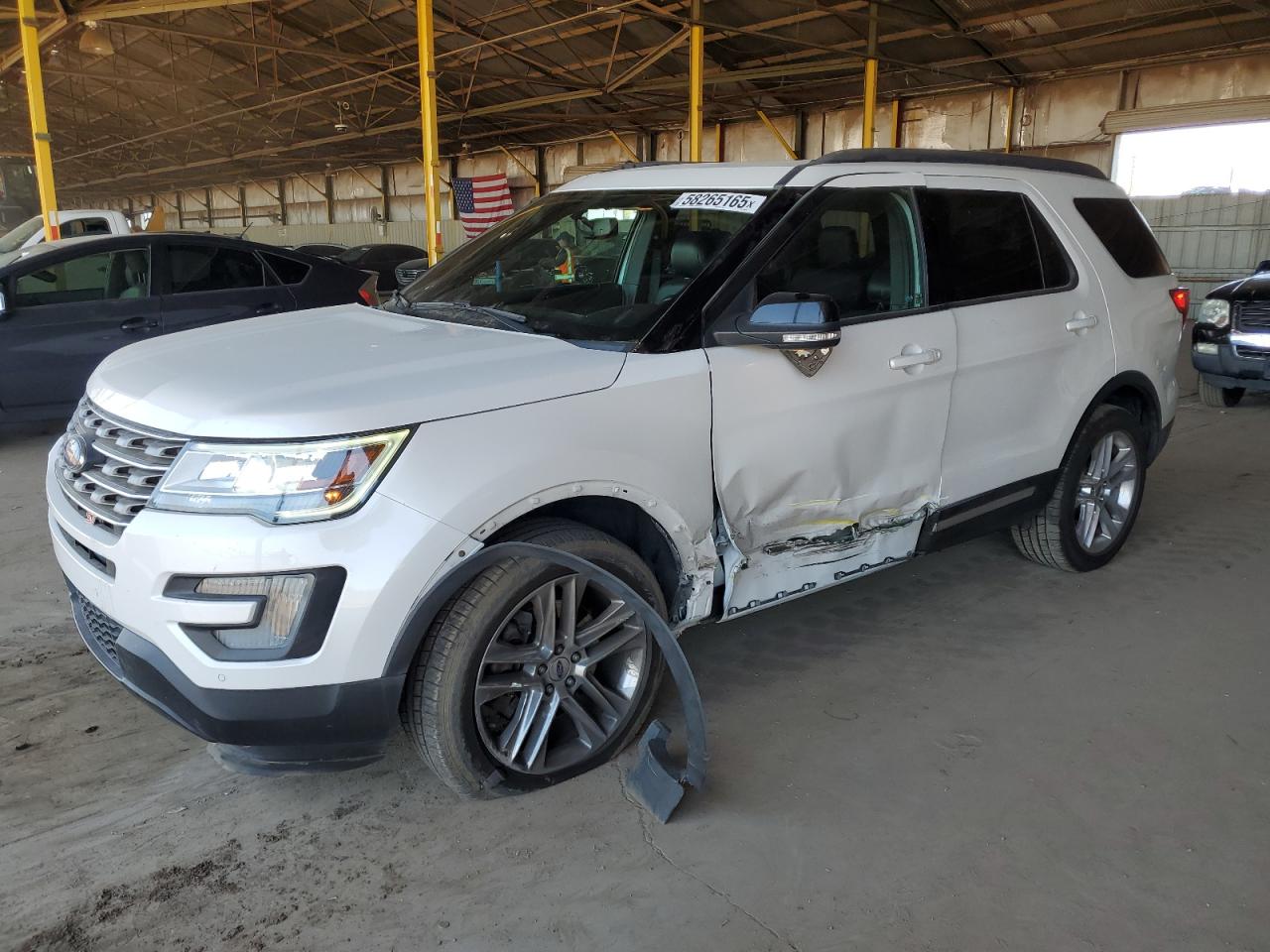 2017 Ford Explorer Xlt for Sale in Phoenix, AZ - Side