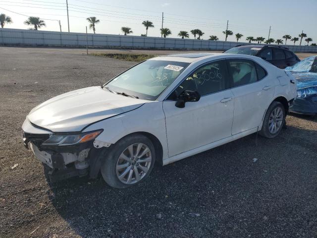  TOYOTA CAMRY 2018 Biały