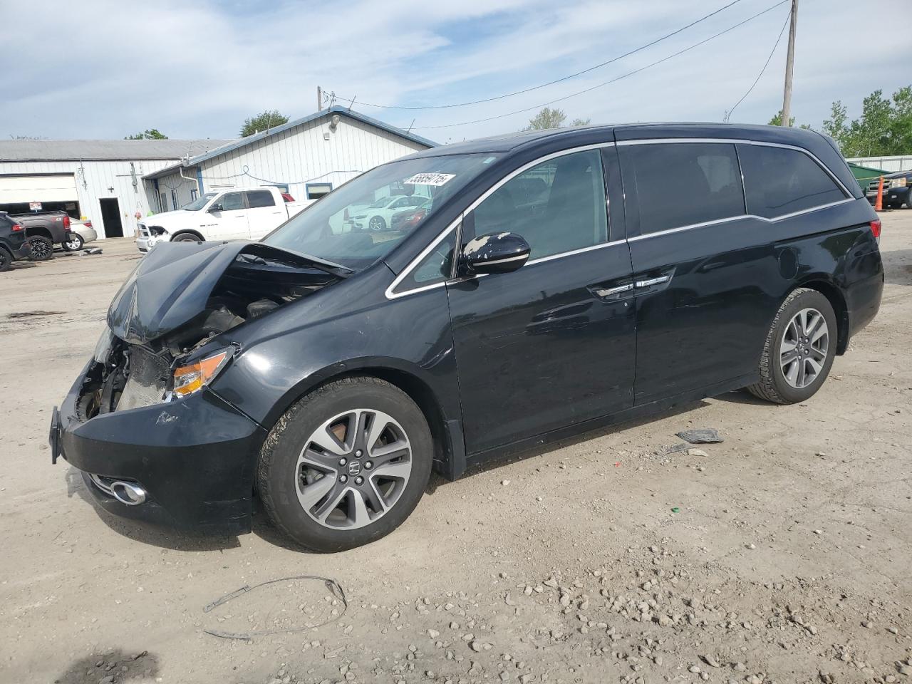 2014 Honda Odyssey Touring for Sale in Pekin, IL - Front End