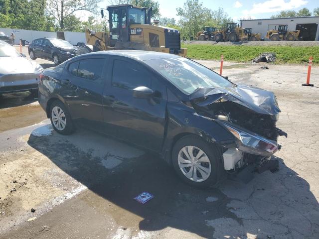  NISSAN VERSA 2021 Чорний