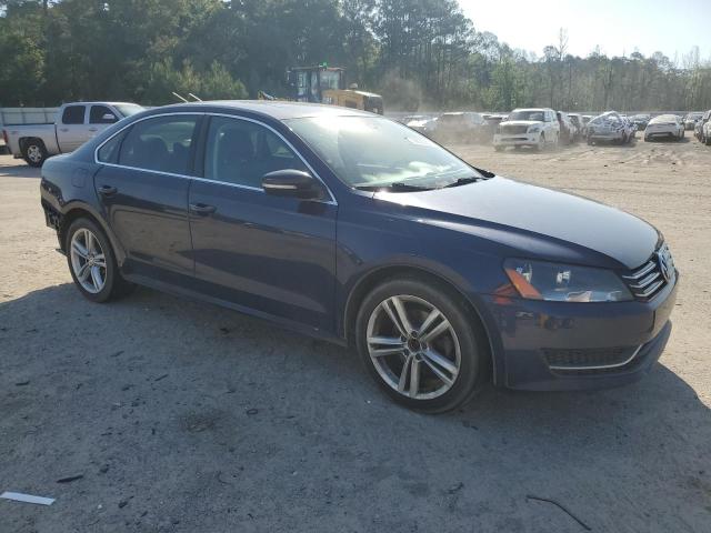 Sedans VOLKSWAGEN PASSAT 2014 Granatowy