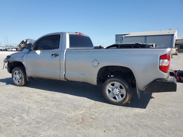 Pickups TOYOTA TUNDRA 2015 Silver