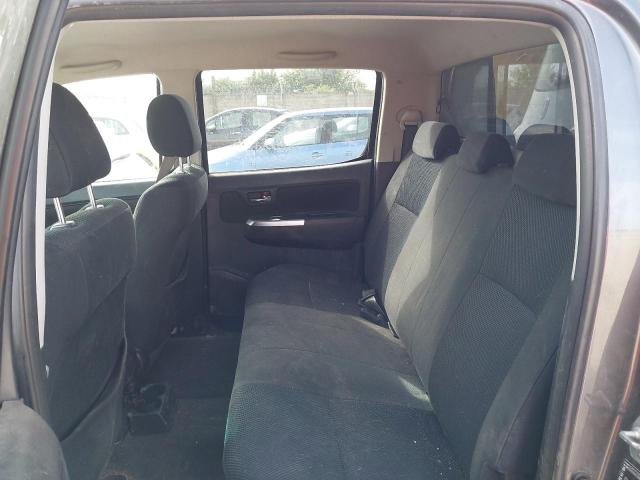 2016 TOYOTA HILUX INVI