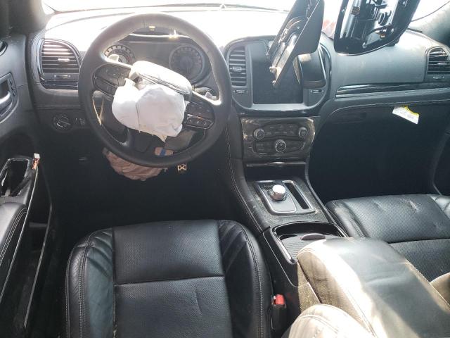  CHRYSLER 300 2023 Красный