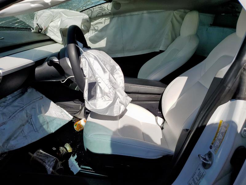  TESLA MODEL 3 2021 Biały