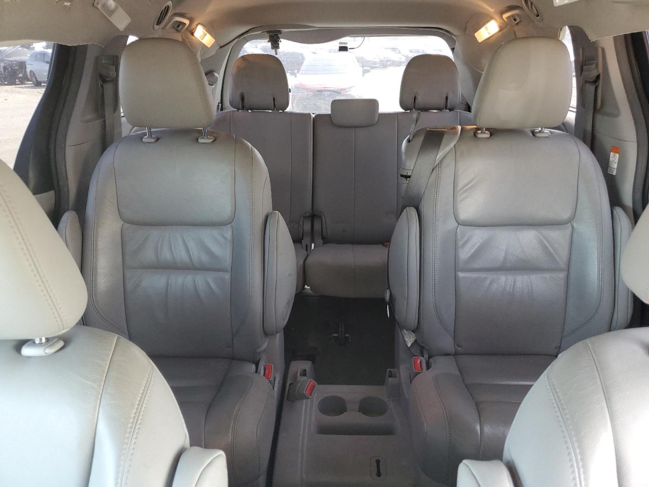 2017 Toyota Sienna Xle VIN: 5TDYZ3DC6HS889040 Lot: 57636055