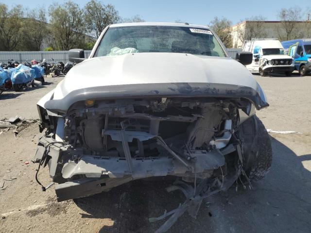 Пикапы RAM 1500 2016 Серебристый