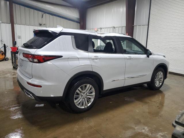  MITSUBISHI OUTLANDER 2022 Biały