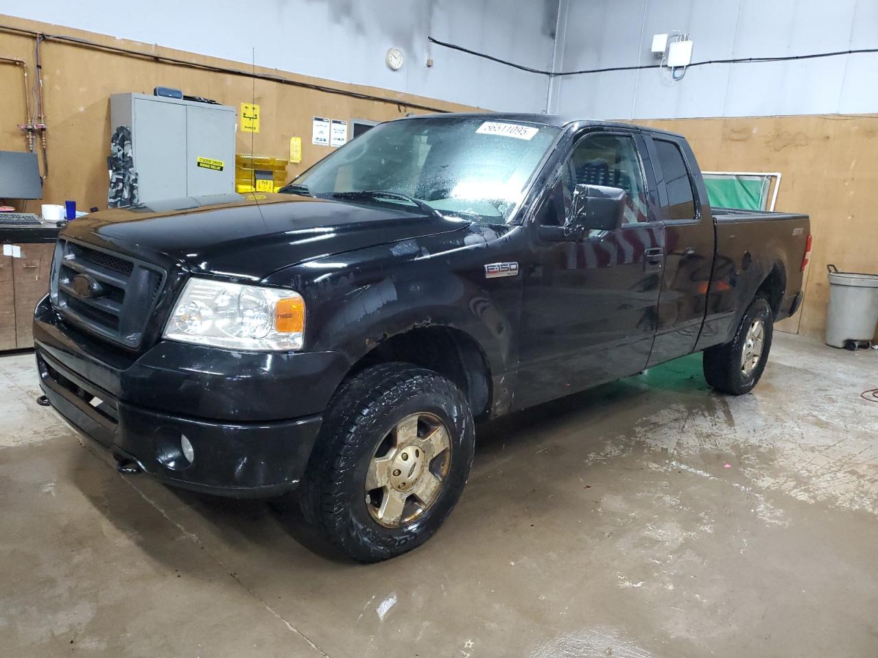 2006 Ford F150 იყიდება Kincheloe-ში, MI - Burn