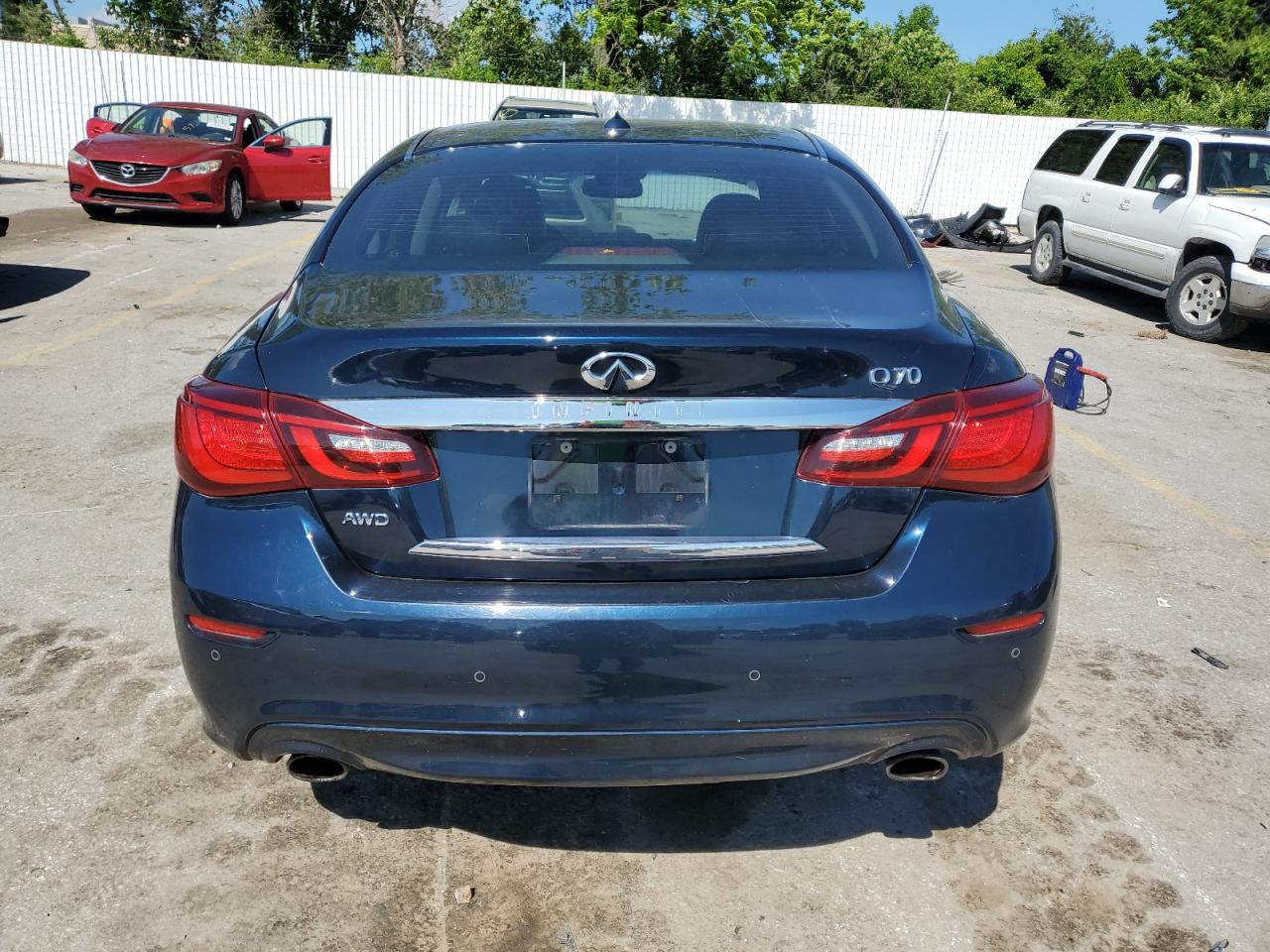2015 Infiniti Q70 3.7 VIN: JN1BY1AR5FM561805 Lot: 57892685