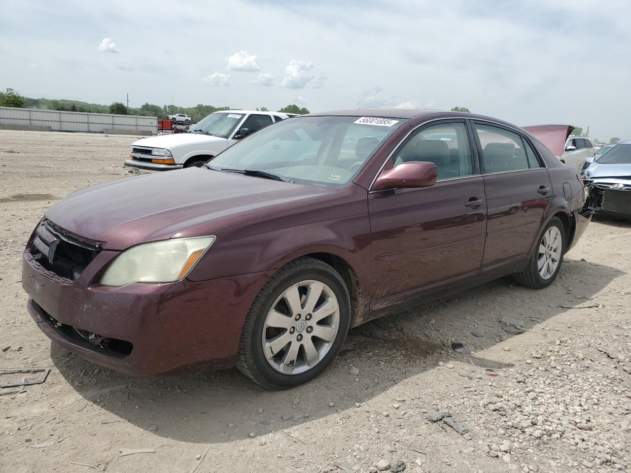 2006 Toyota Avalon Xl for Sale in Kansas City, KS - Rear End