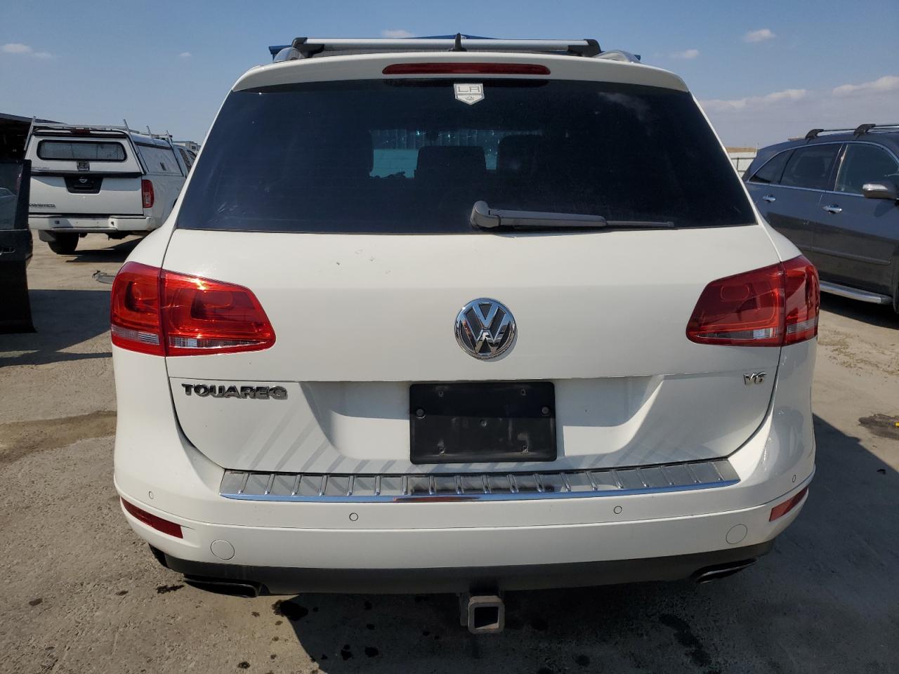 2011 Volkswagen Touareg V6 VIN: WVGFF9BP1BD006940 Lot: 54915745