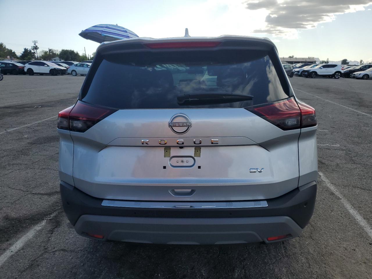 2022 Nissan Rogue Sv VIN: 5N1BT3BA8NC671649 Lot: 56982535
