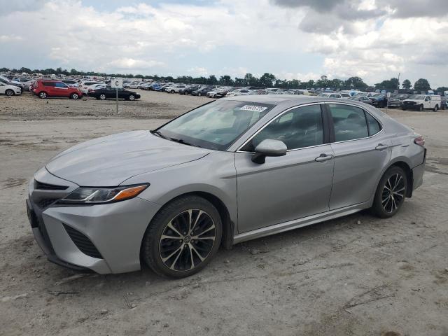  TOYOTA CAMRY 2018 Серебристый