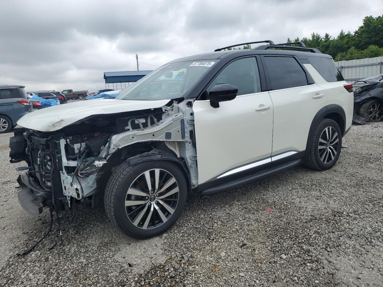 Memphis, TN에서 판매 중인 2023 Nissan Pathfinder Platinum - Front End
