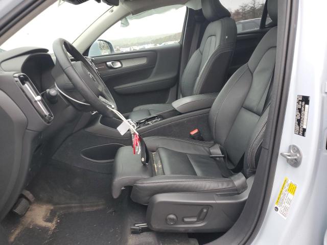  VOLVO XC40 PLUS 2024 Синий