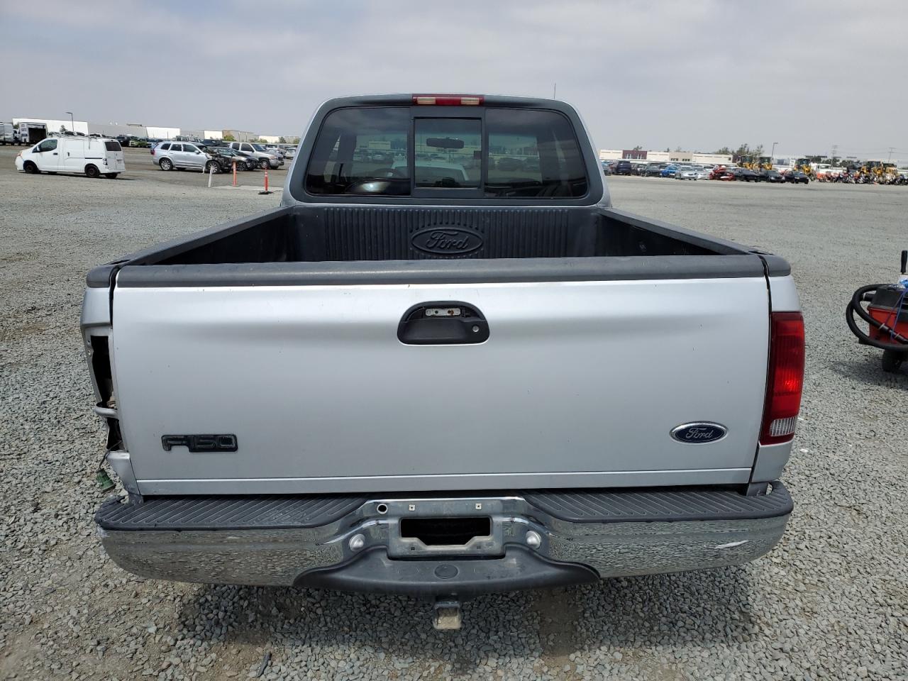 2000 Ford F150 VIN: 1FTZX1720YKB20798 Lot: 57177055