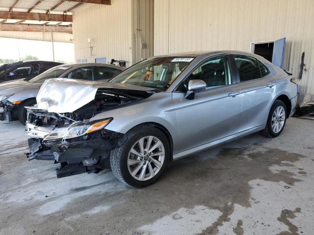 TOYOTA CAMRY LE 2021