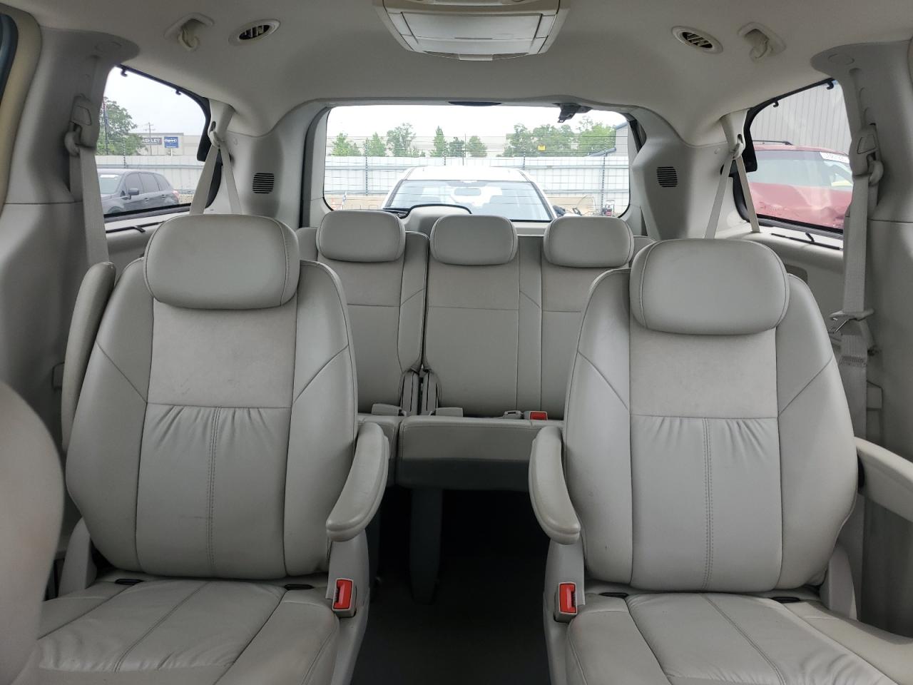 2008 Chrysler Town & Country Limited VIN: 2A8HR64X28R803681 Lot: 57393615