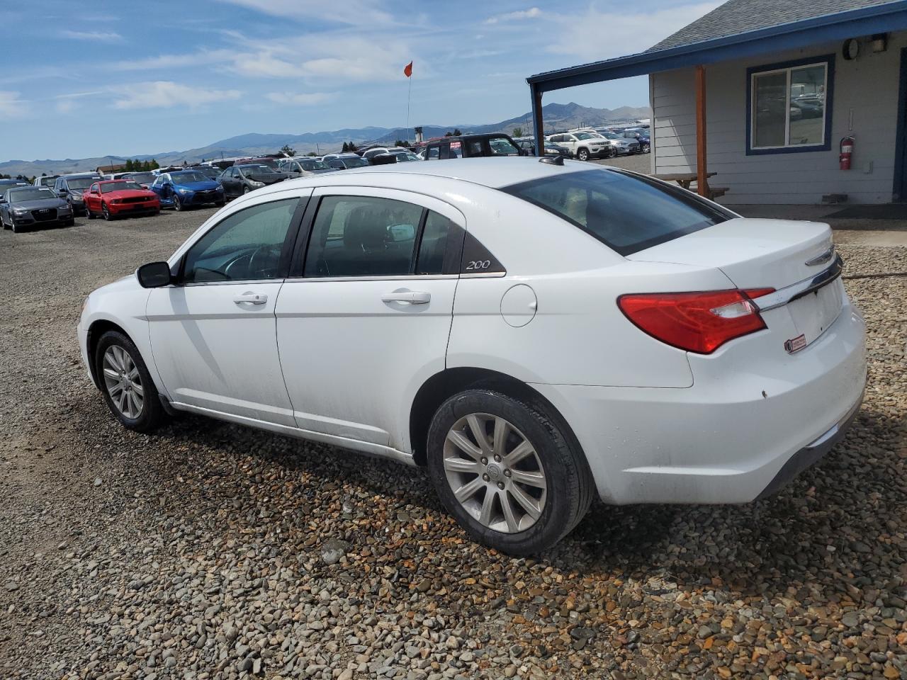 CHRYSLER 200 2011 VIN 1C3BC1FG9BN611231 фото 2