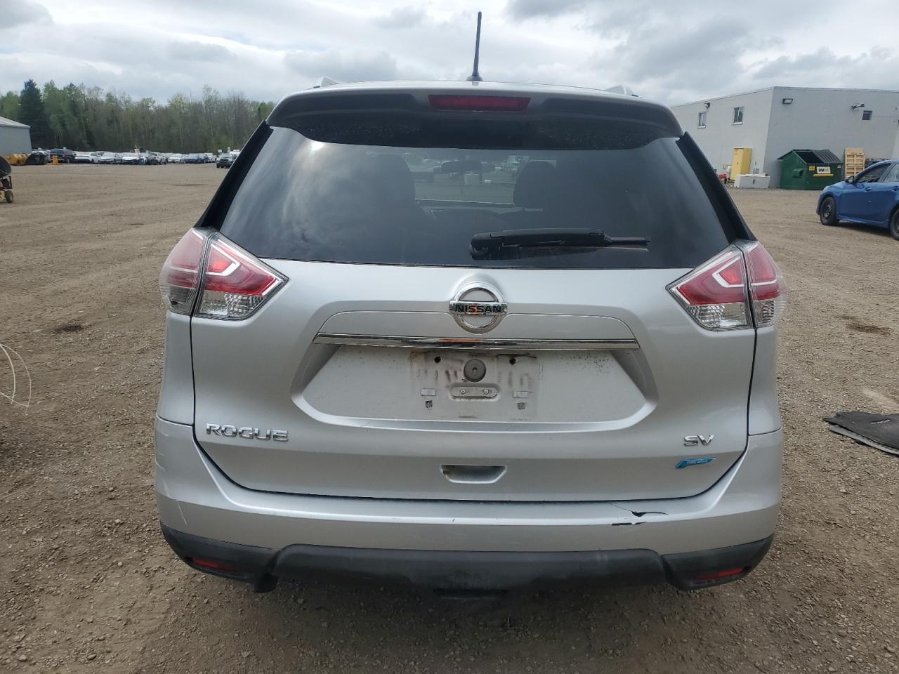 2015 Nissan Rogue S VIN: 5N1AT2MTXFC806605 Lot: 56747255