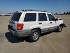 1999 Jeep Grand Cherokee Laredo იყიდება Bakersfield-ში, CA - Front End