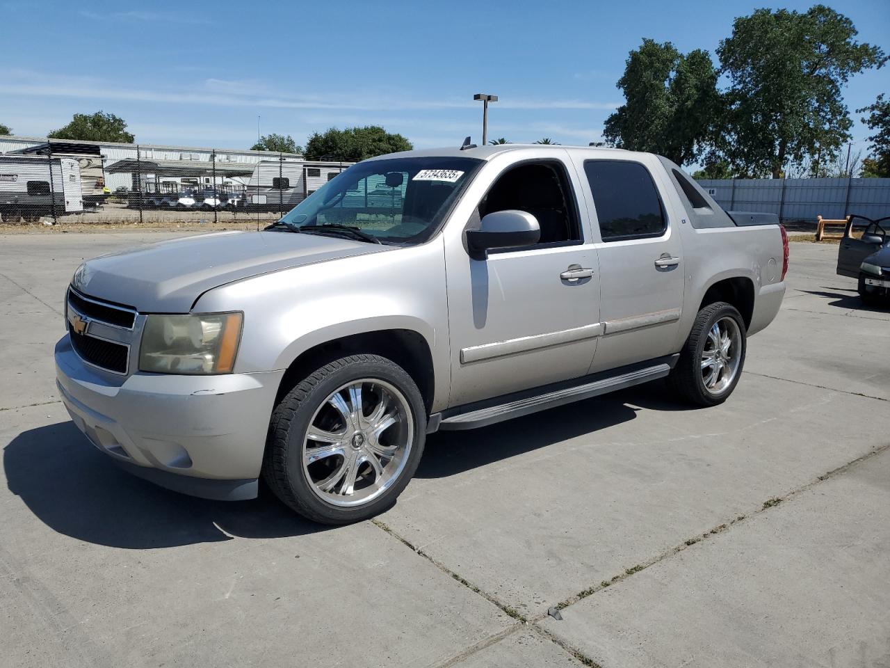 2007 Chevrolet Avalanche K1500 for Sale in Sacramento, CA - Front End