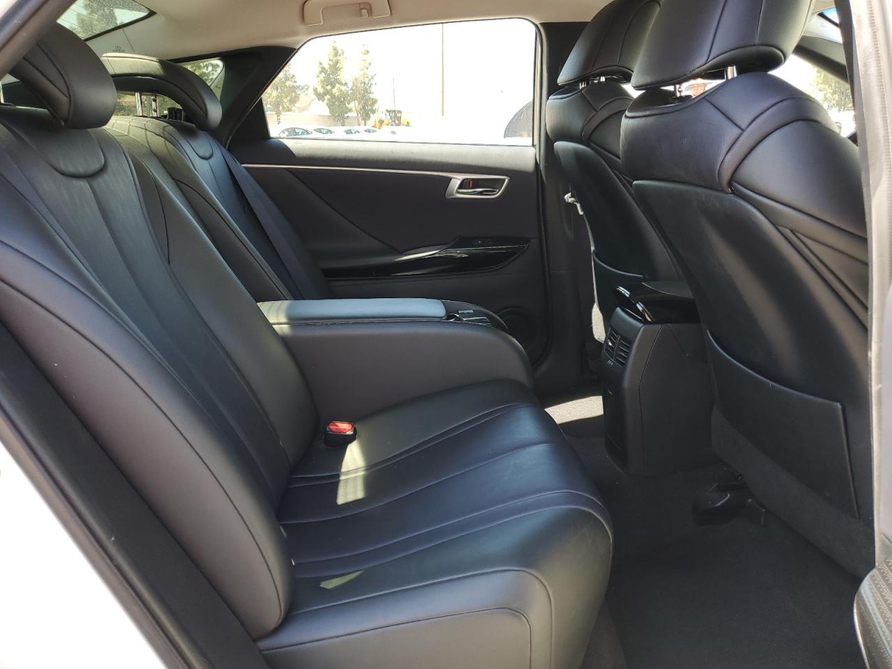 2018 Toyota Mirai VIN: JTDBVRBD9JA004025 Lot: 56686705