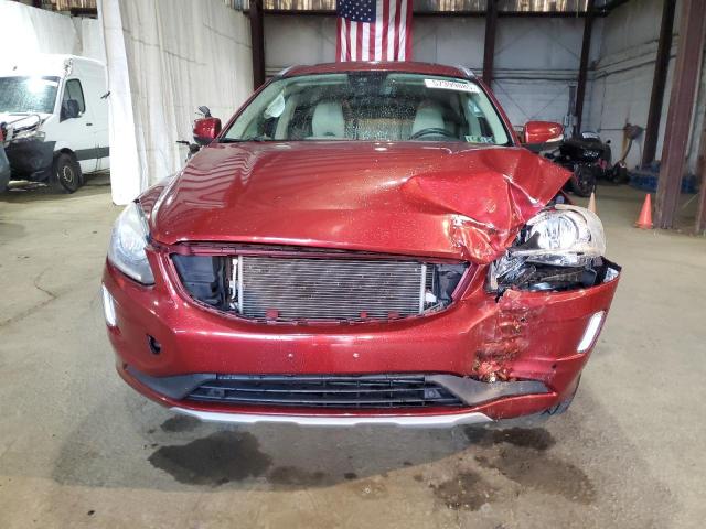  VOLVO XC60 2016 Червоний