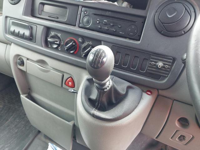 2005 RENAULT MASTER LH3