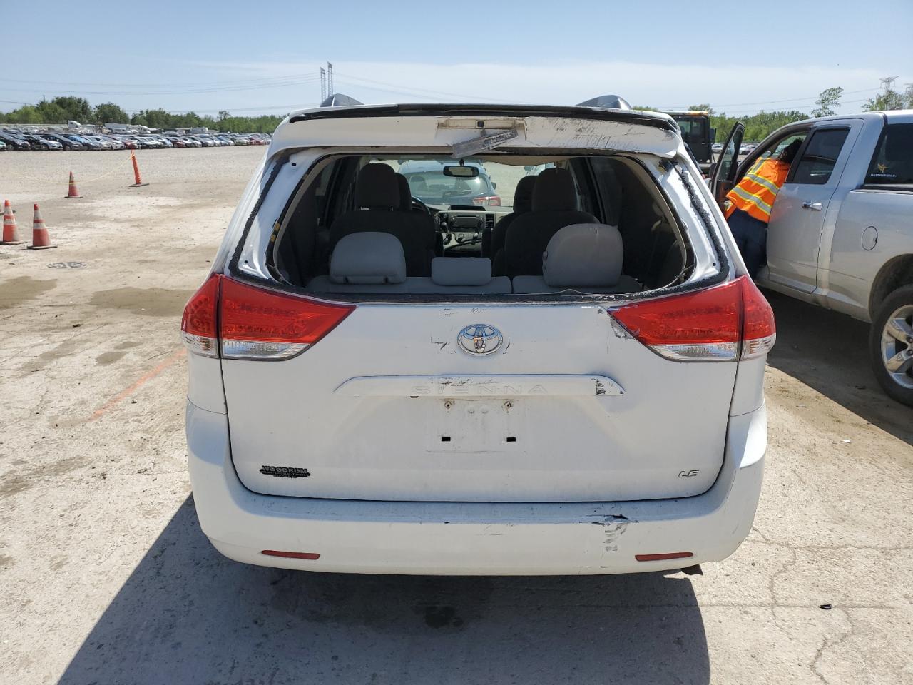 2011 Toyota Sienna Le VIN: 5TDKK3DC7BS172535 Lot: 57462055