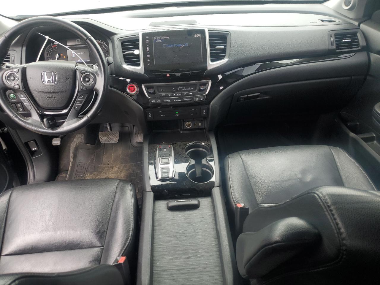 2018 Honda Pilot Touring VIN: 5FNYF5H90JB011956 Lot: 57482515