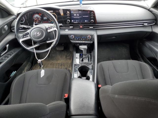  HYUNDAI ELANTRA 2022 Белы